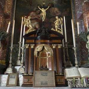 Altar in museum our Lord in the attic 300x300 1