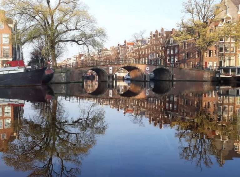 Early Morning Cruise Amsterdam Boat Tours 7