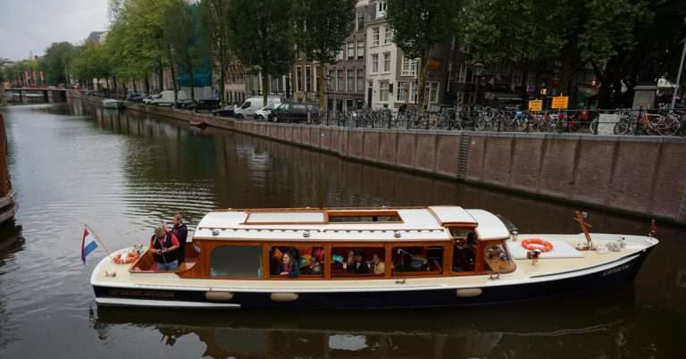 Morning Cruise Amsterdam boat Tours 1